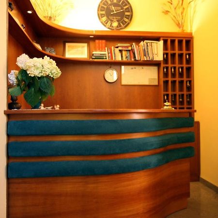 Albergo I Longobardi Κιούζι Εξωτερικό φωτογραφία