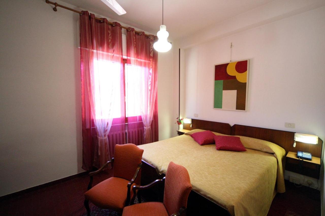 Albergo I Longobardi Κιούζι Εξωτερικό φωτογραφία